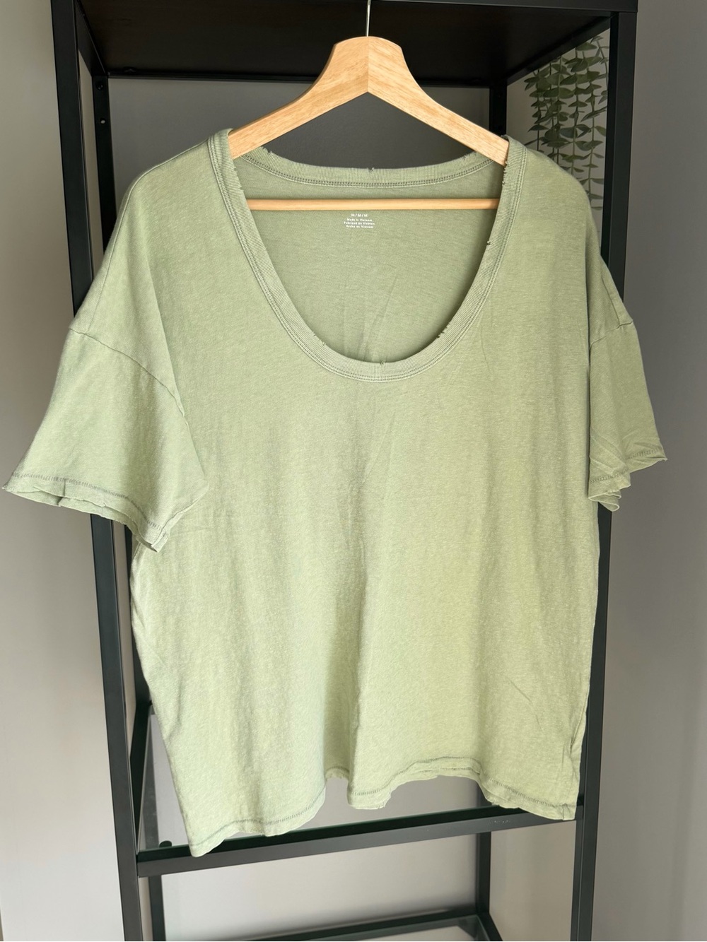 NWT American Eagle Relaxed Scoopneck Tee Shirt
